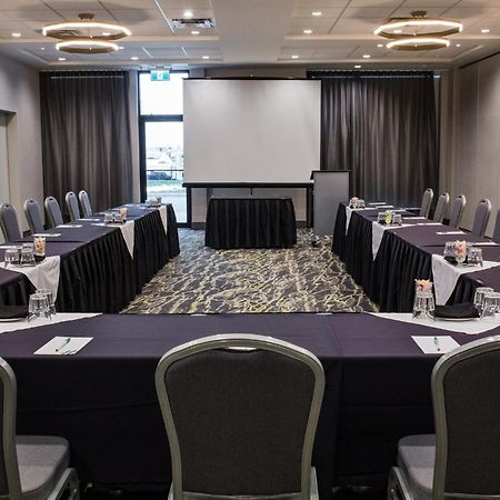 Holiday Inn Hotel & Suites Calgary South - Conference Ctr By Ihg Eksteriør bilde