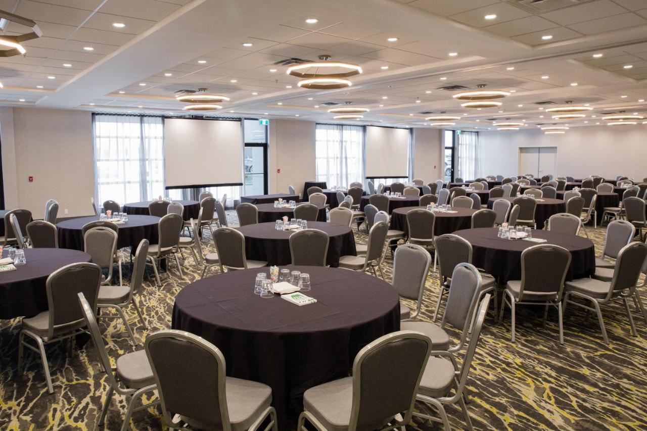 Holiday Inn Hotel & Suites Calgary South - Conference Ctr By Ihg Eksteriør bilde