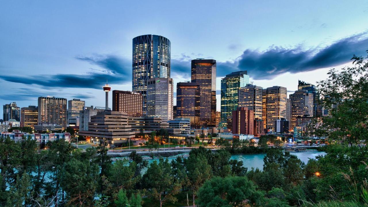 Holiday Inn Hotel & Suites Calgary South - Conference Ctr By Ihg Eksteriør bilde