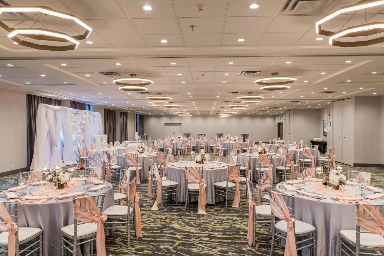 Holiday Inn Hotel & Suites Calgary South - Conference Ctr By Ihg Eksteriør bilde