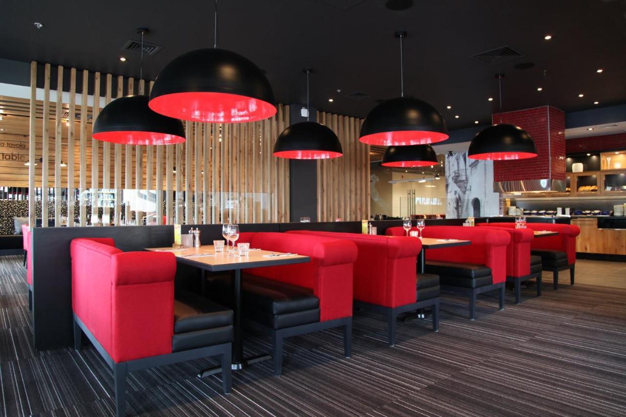 Holiday Inn Hotel & Suites Calgary South - Conference Ctr By Ihg Eksteriør bilde