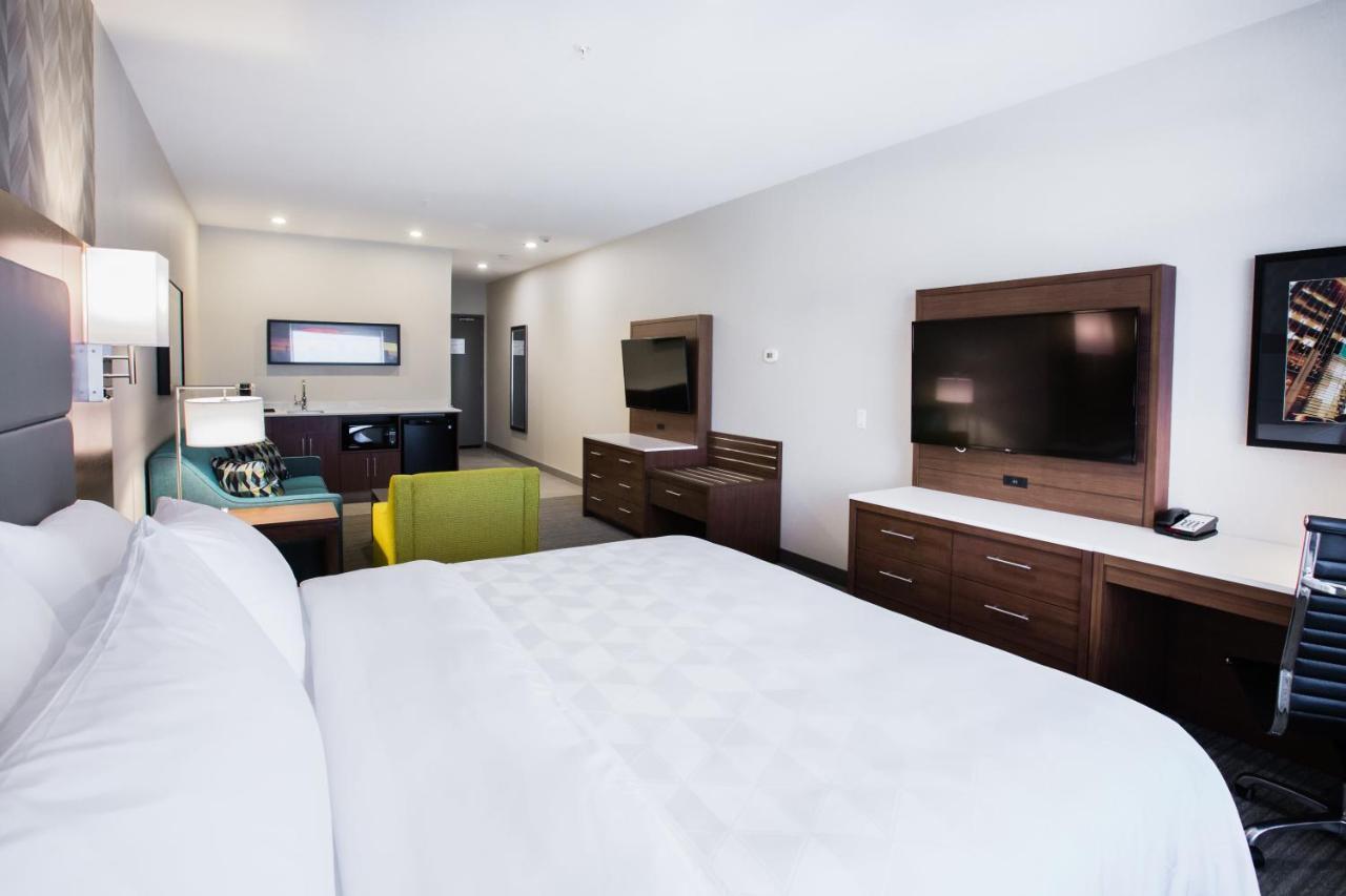 Holiday Inn Hotel & Suites Calgary South - Conference Ctr By Ihg Eksteriør bilde
