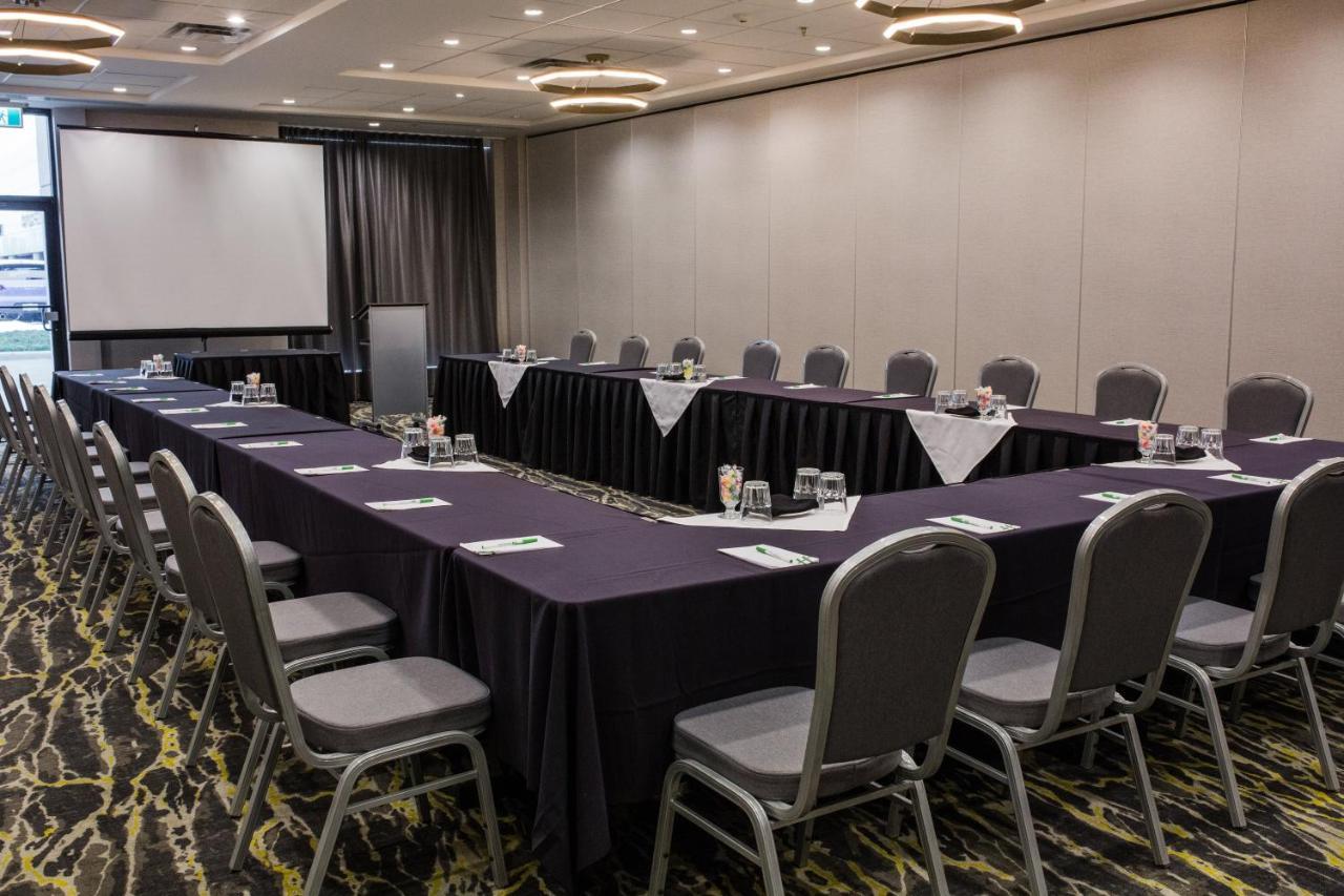Holiday Inn Hotel & Suites Calgary South - Conference Ctr By Ihg Eksteriør bilde